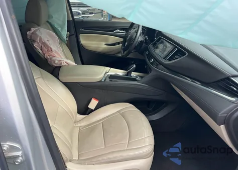 2018 Buick Enclave Essence z USA, uszkodzony, nr VIN 5GAERBKWXJJ162028